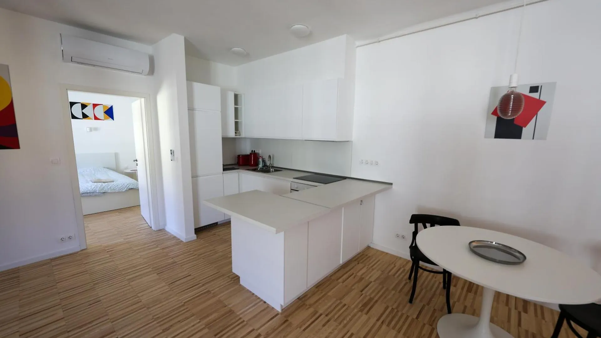U6 City Center Apartment By The Danube Budapest